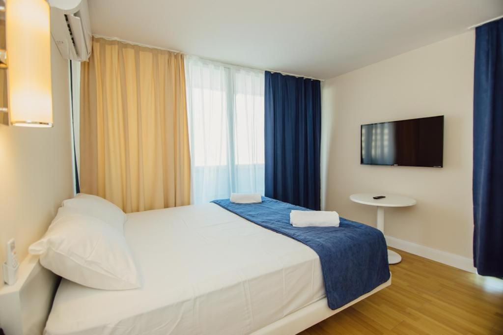 Orbi City Aparthotel Batumi Kültér fotó