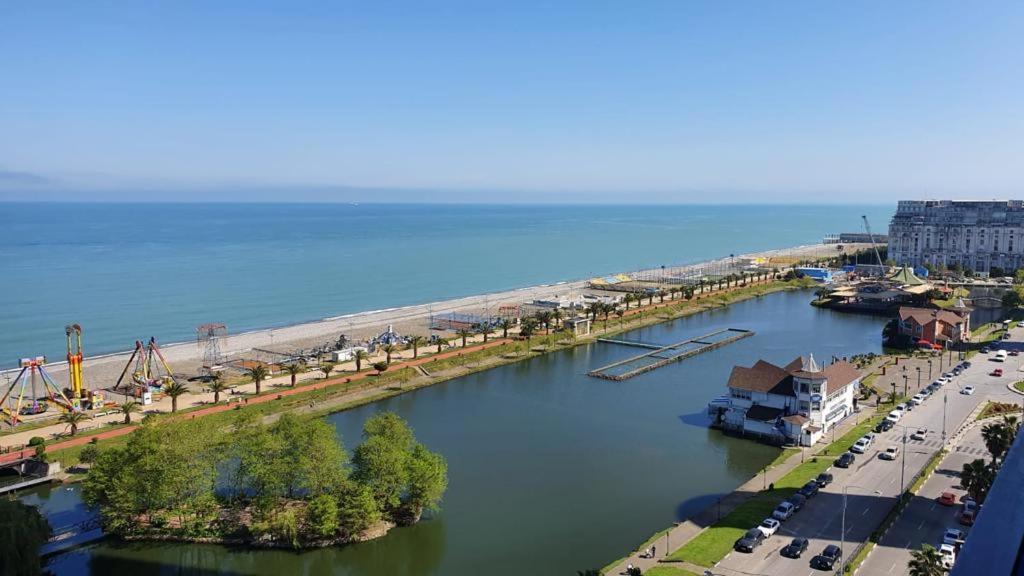Orbi City Aparthotel Batumi Kültér fotó